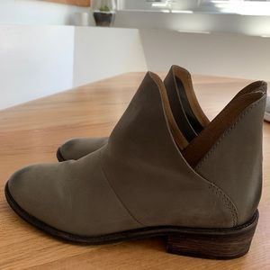 Steve Madden Joelle booties